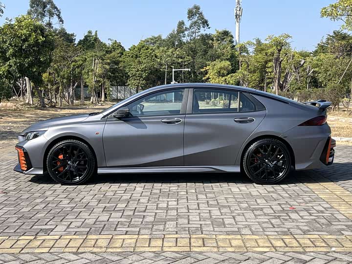 GAC Trumpchi Empow R 2024 2024款 400T 自动 影豹R MAX版