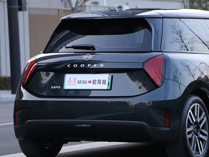 Mini Cooper 2024 2024款 456km COOPER E 经典派