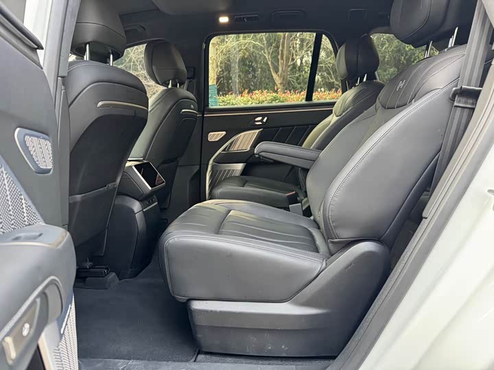 Nio Onvo L90 2025 2025款 Max 六座版