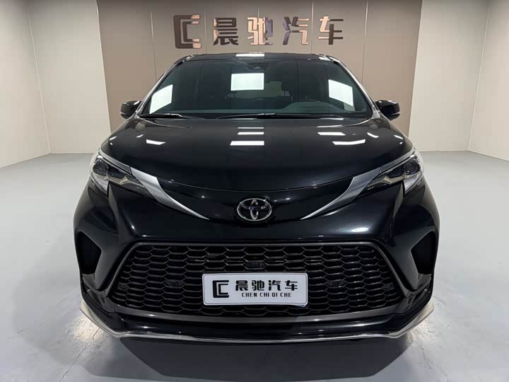 Toyota Granvia 2024 2024款 2.5L混动 尊贵PLUS版