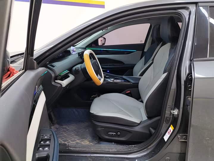 Changan UNI-V Hybrid 2023 2023款 智电iDD 1.5T 113km智趣型（飞快版）