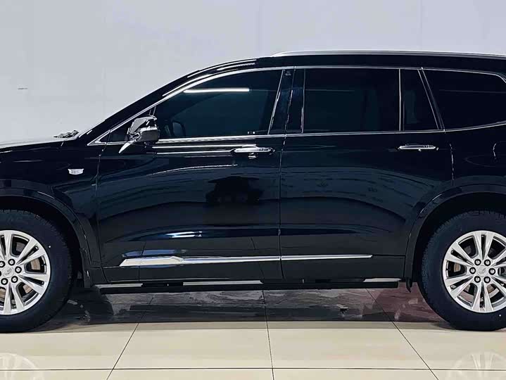 Cadillac XT6 2022 2022款 2.0T 七座四驱风尚120周年限量版