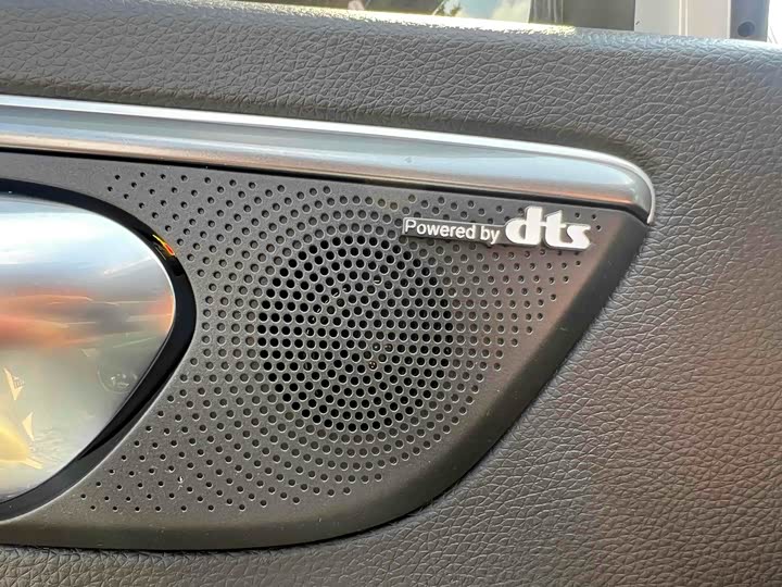 GAC Trumpchi M6 2023 2023款 PRO 270T DCT豪华版