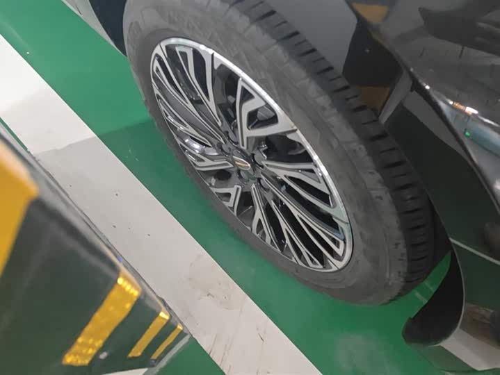 Hongqi H5 2025 2025款 2.0T 自动旗畅版