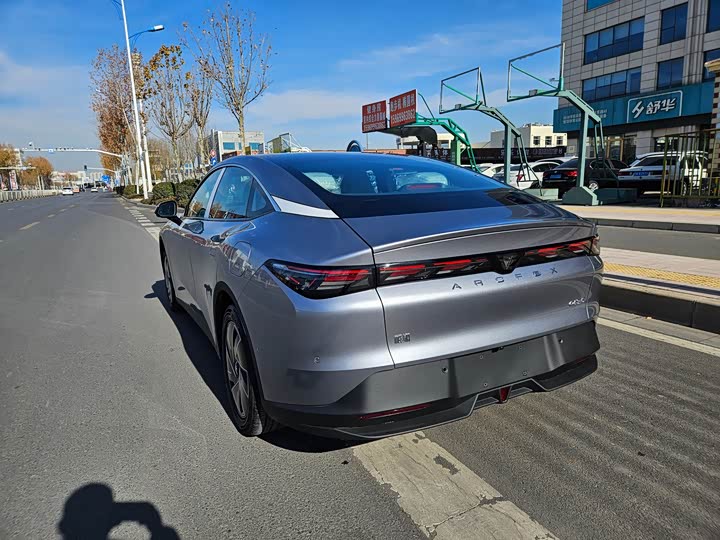 BAIC Arcfox Alpha S5 2025 2025款 560MAX 185kW