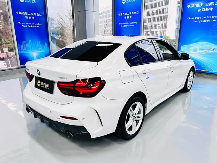 BMW 1 Series 2023 2023款 120i M运动曜夜版
