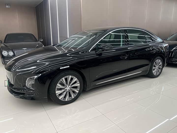 Hongqi E-QM5 2024 2024款 610km PLUS