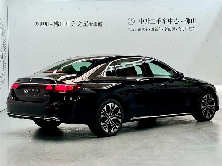 Mercedes-Benz E-Class Hybrid 2024 2024款 E 350 e L 插电式混合动力轿车
