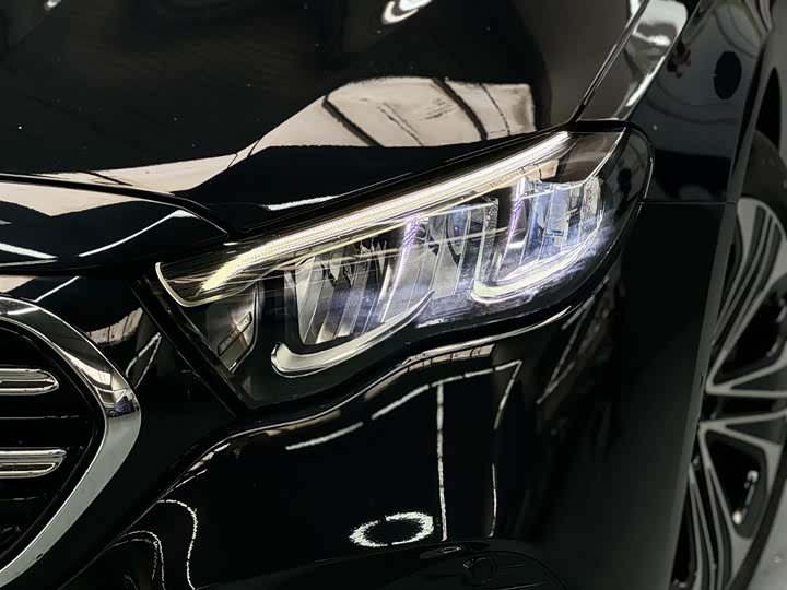 Mercedes-Benz E-Class Hybrid 2024 2024款 E 350 e L 插电式混合动力轿车