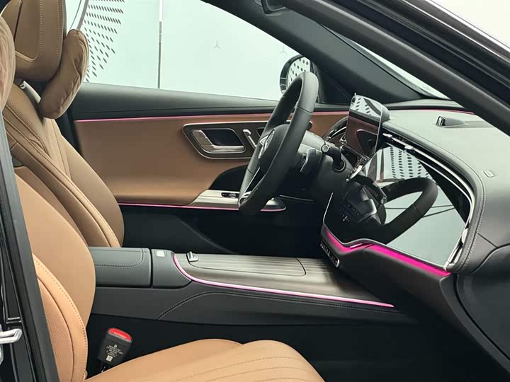 Mercedes-Benz E-Class Hybrid 2024 2024款 E 350 e L 插电式混合动力轿车