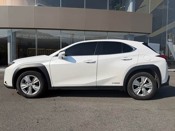 Lexus UX 2020 2020款 260h 探·趣版