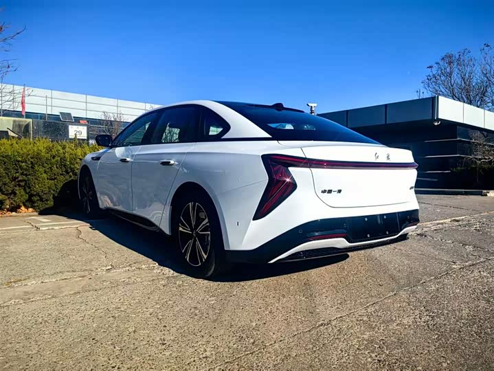 Hongqi EH7 2025 2025款 600 智选版