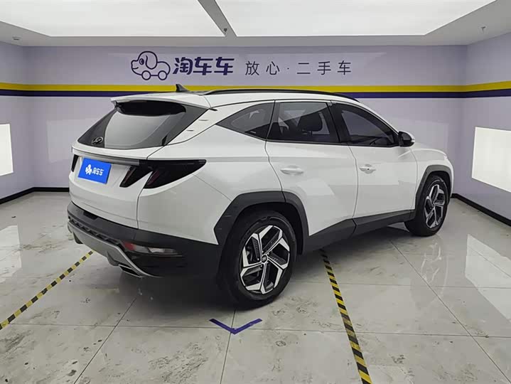 Hyundai Tucson L 2023 2023款 途胜L 1.5T 自动两驱LUX尊贵版