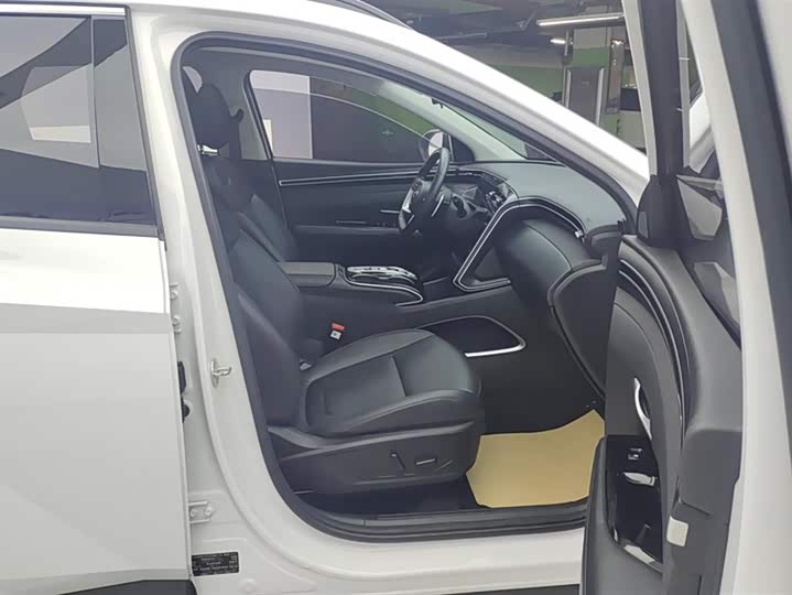 Hyundai Tucson L 2023 2023款 途胜L 1.5T 自动两驱LUX尊贵版