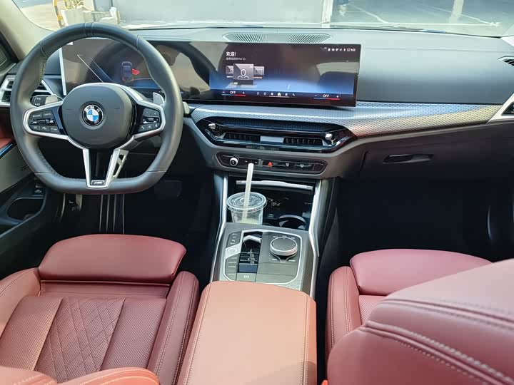 BMW 3 Series 2025 2025款 330Li M运动曜夜套装