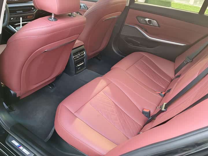 BMW 3 Series 2025 2025款 330Li M运动曜夜套装