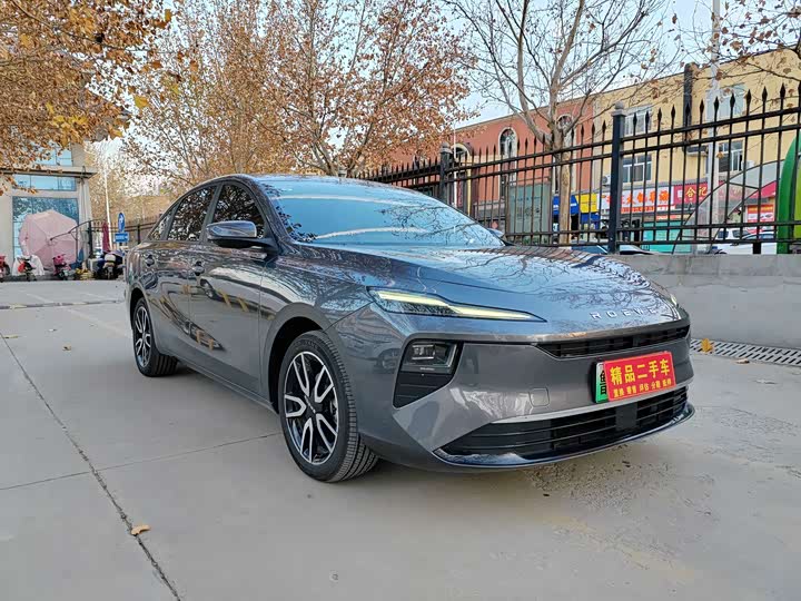 Roewe D6 2025 2025款 450km 尊享版