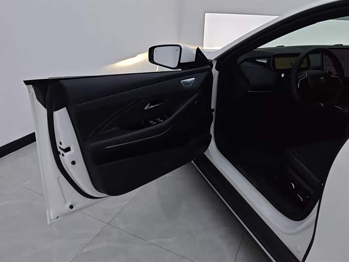 Changan Deepal SL03 2024 2024款 135Plus荣耀版