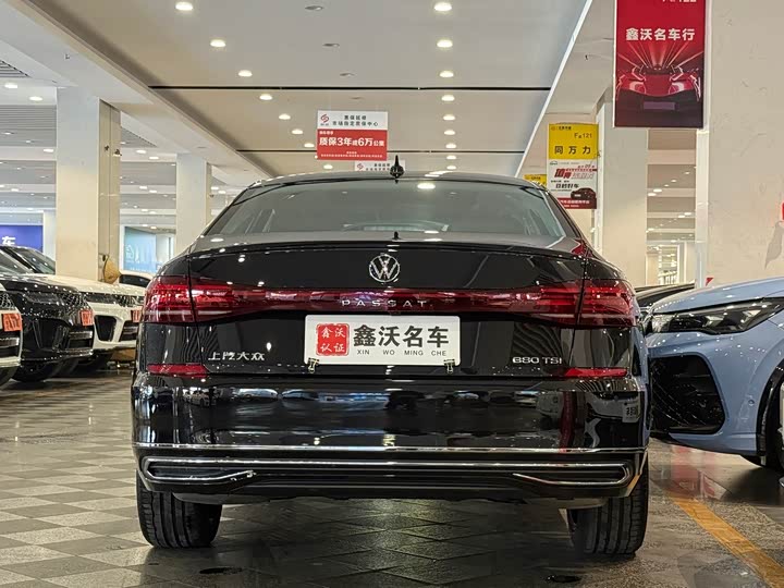 Volkswagen Passat 2025 2025款 出众款 380TSI 龙耀版