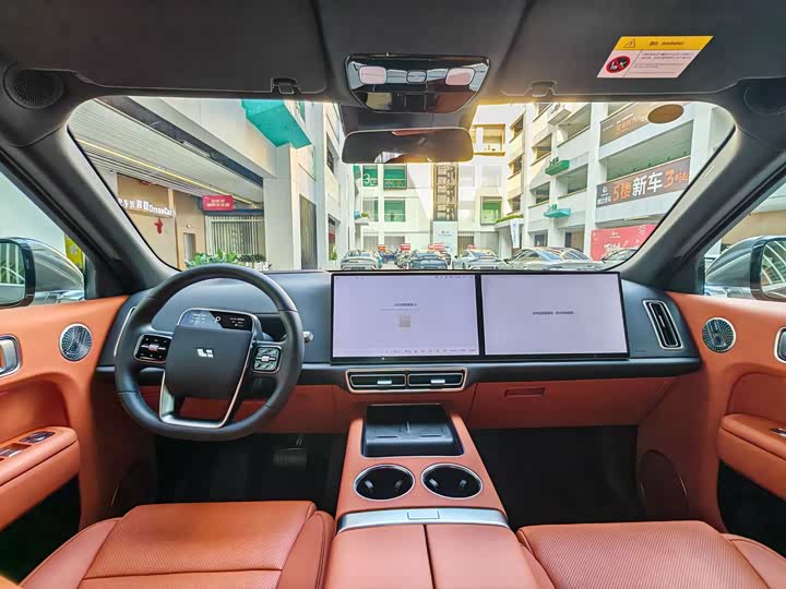 LiXiang L8 2025 2025款 Ultra 智能焕新版