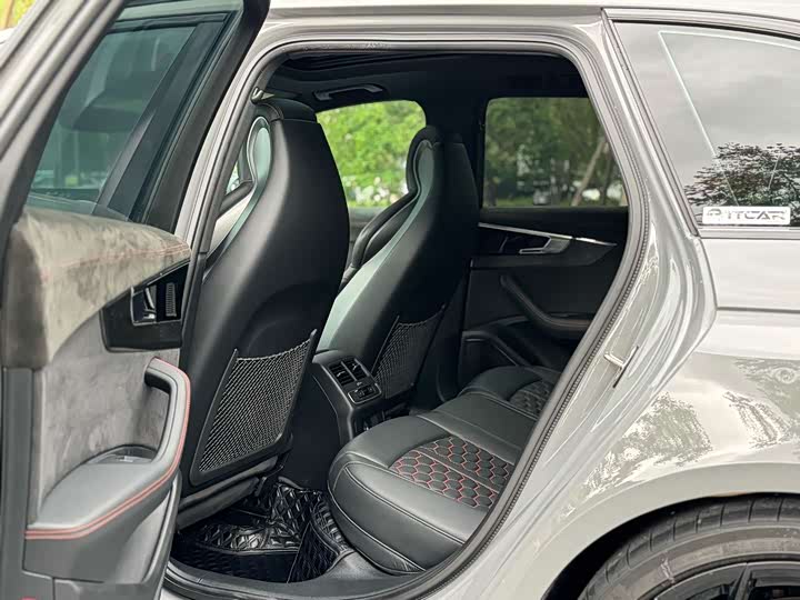 Audi RS 4 2022 2022款 RS4 Avant 黑曜版