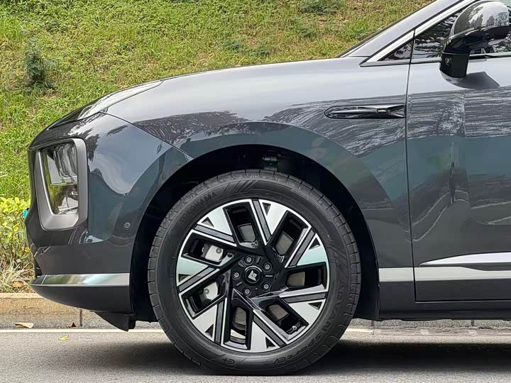 GAC Hyptec HL 2025 2025款 350 Max六座激光雷达版