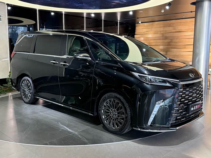 Lexus LM 2023 2023款 500h 六座尊崇版