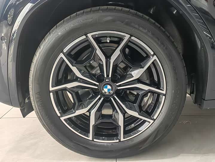 BMW X4 2022 2022款 xDrive 25i M运动套装