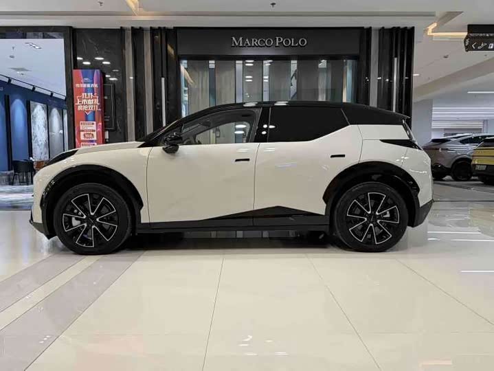 Zeekr X 2025 2025款 四座后驱魔方版