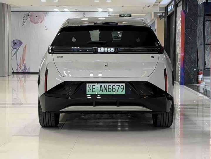 Zeekr X 2025 2025款 四座后驱魔方版