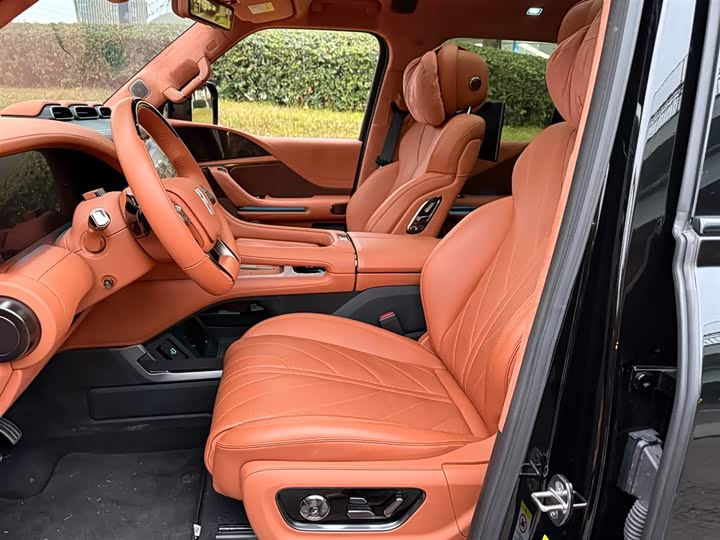 BYD Yangwang U8 2023 2023款 豪华版