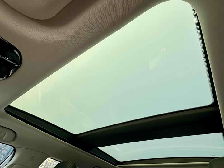 Toyota Harrier 2022 2022款 双擎 2.5L CVT四驱尊享版