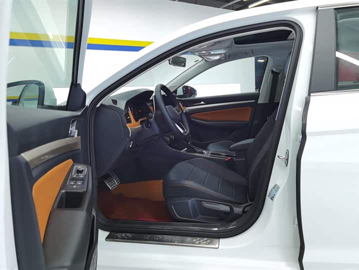 Volkswagen Bora 2025 2025款 200TSI DSG悦行导航版