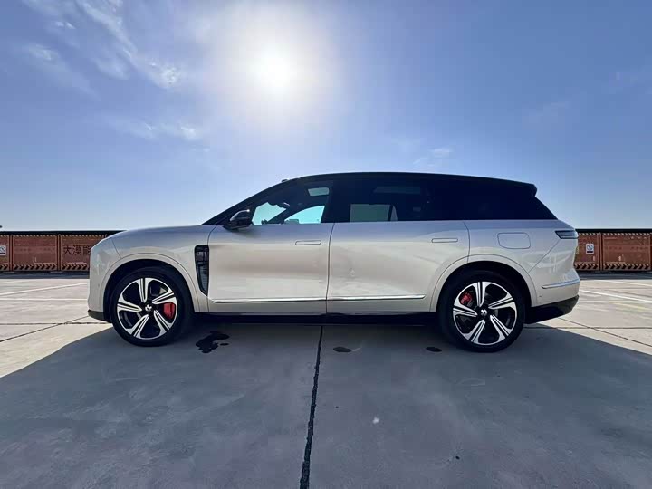 Nio ES8 2026 2026款 七座行政豪华版