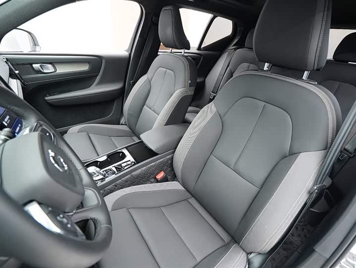 Volvo XC40 2024 2024款 B3 智远豪华版