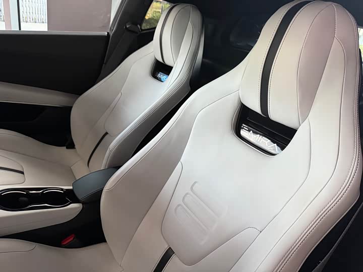 Lotus Emira 2021 2021款 2.0T DCT First Edition