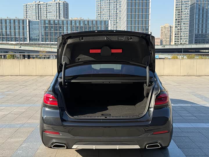 BMW 5 Series Hybrid 2022 2022款 535Le M运动套装