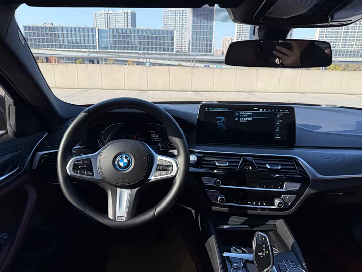 BMW 5 Series Hybrid 2022 2022款 535Le M运动套装