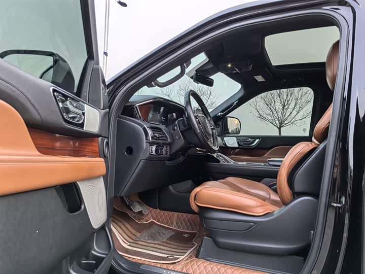 Lincoln Navigator 2022 2022款 3.5T 尊耀版