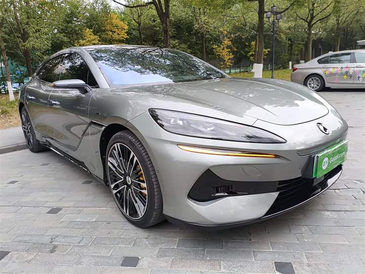 Denza Z9GT 2024 2024款 1100四驱Ultra版