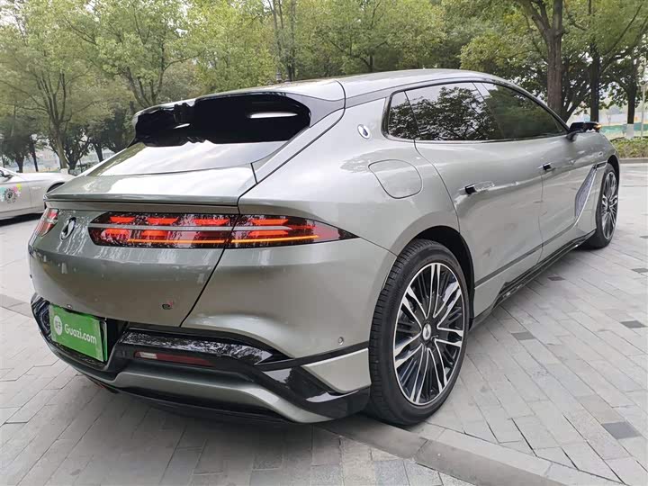 Denza Z9GT 2024 2024款 1100四驱Ultra版