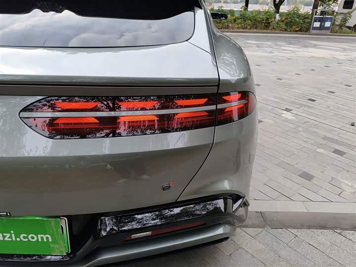 Denza Z9GT 2024 2024款 1100四驱Ultra版