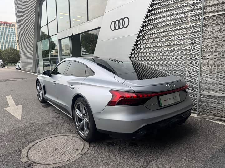 Audi e-tron GT 2023 2023款 基本型