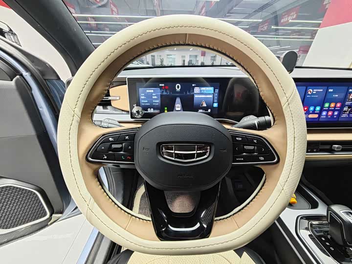 Geely Icon 2023 2023款 1.5TD 巧克力醇臻版