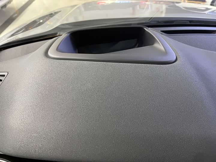 Land Rover Range Rover Evoque L 2023 2023款 极光L 249PS 奢享版