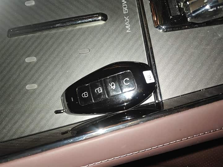 Denza Z9GT 2024 2024款 1100四驱Ultra版