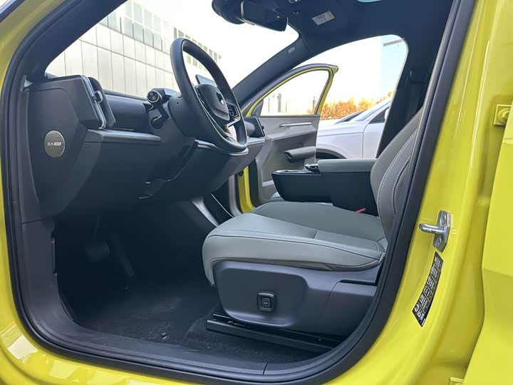 Volvo EX30 2025 2025款 后驱长续航版 Ultra