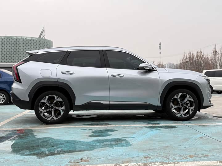 Geely Atlas L 2024 2024款 1.5TD DCT尊贵版