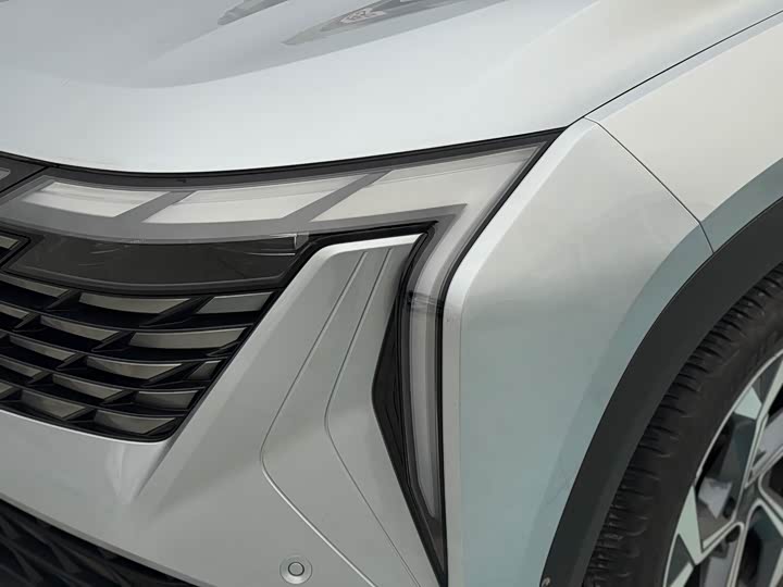 Geely Atlas L 2024 2024款 1.5TD DCT尊贵版