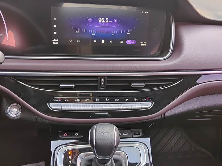 GAC Trumpchi M6 2023 2023款 PRO 270T DCT豪华版